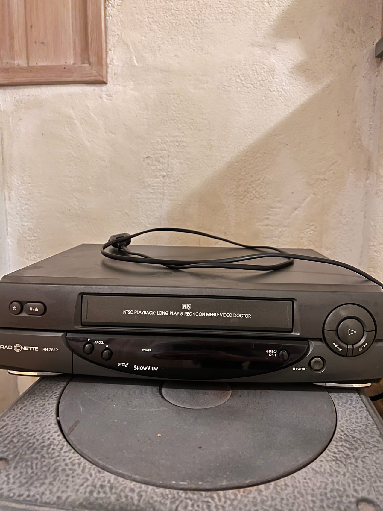 VHSspiller gis bort FINN