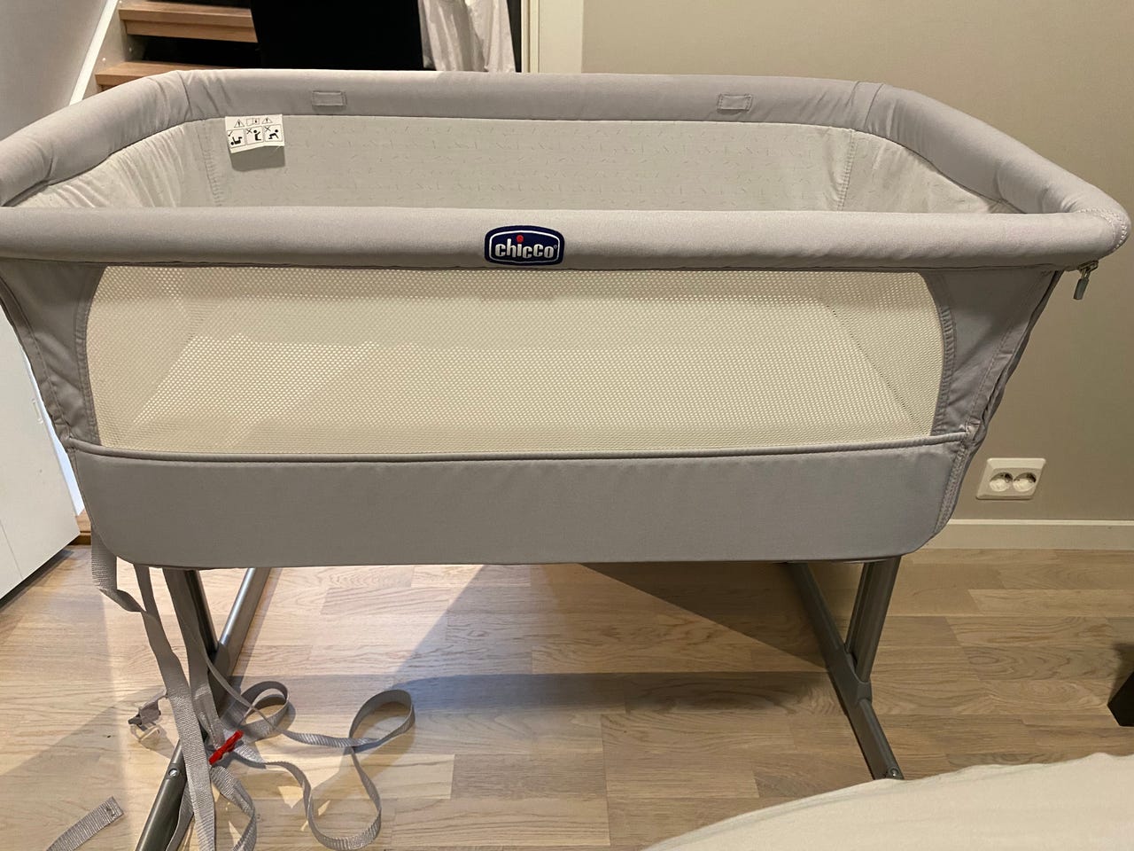 Chicco next to me bedside crib FINN