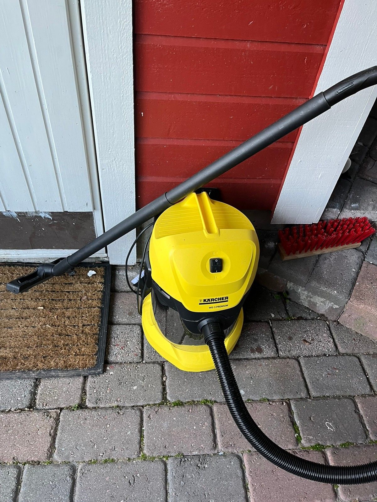 Karcher WD3 tørr og våtstøvsuger til bil og garasje | FINN torget
