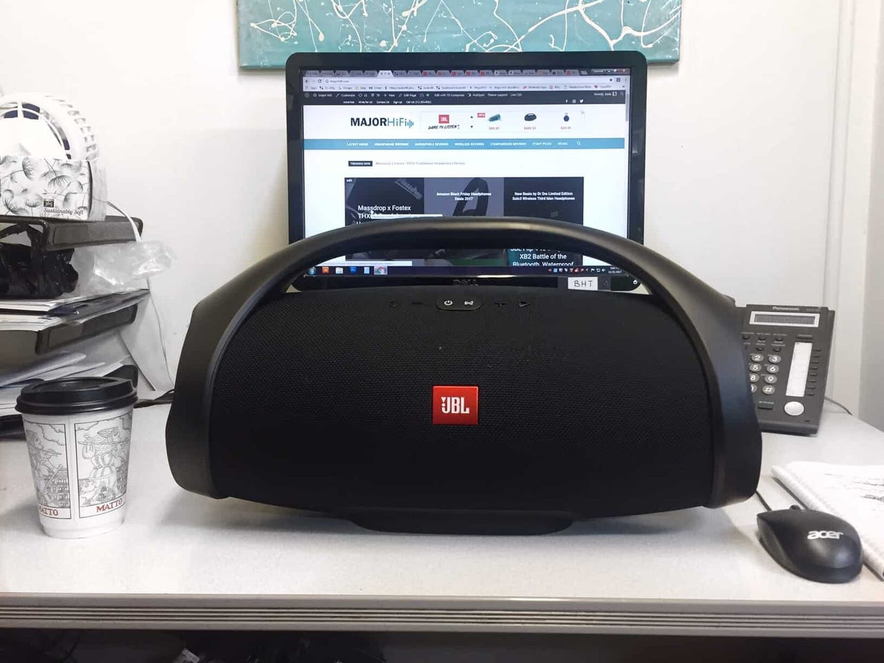 JBL Boombox, m lader FINN