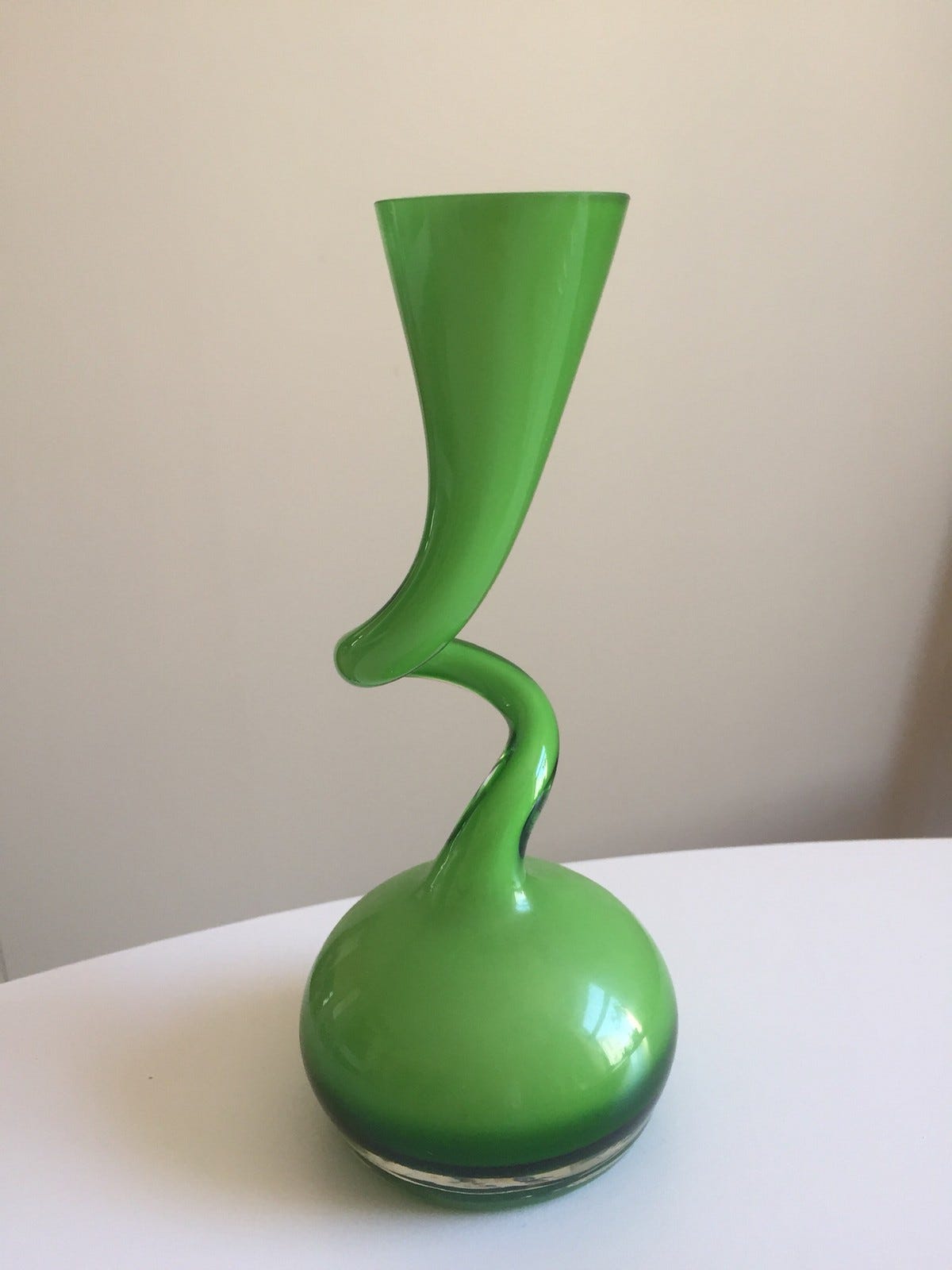 Swing vase i grønn fra Normann Copenhagen FINN