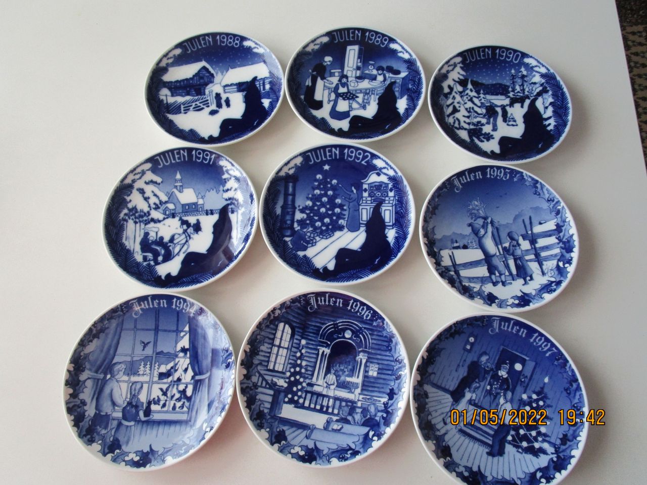 Porsgrund Christmas Plates FINN