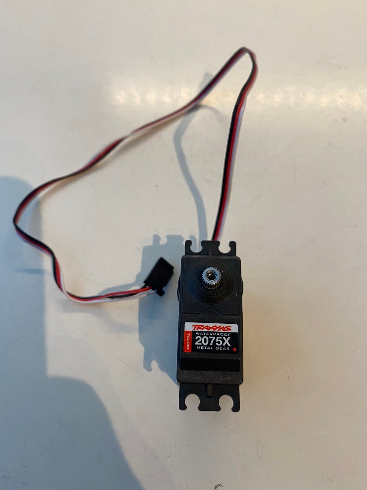 Traxxas 2075X servo FINN