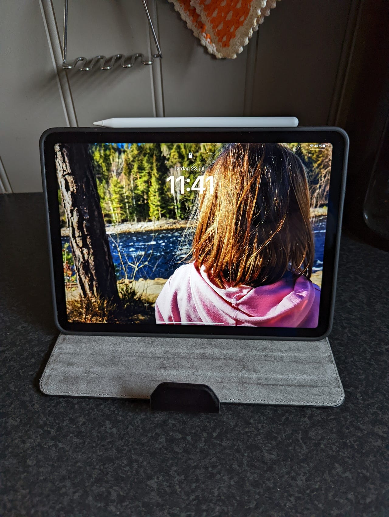 Lite brukt iPad Air 64GB selges rimelig. FINN