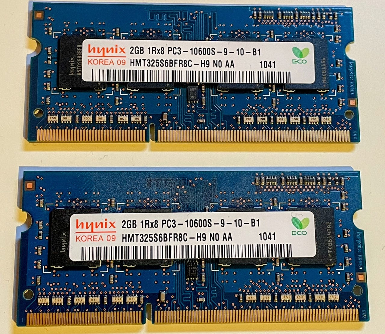 Barrette RAM DDR3 4GB 1333MHz Pour PC Portable - Hynix - 204 Pins - Non-ECC