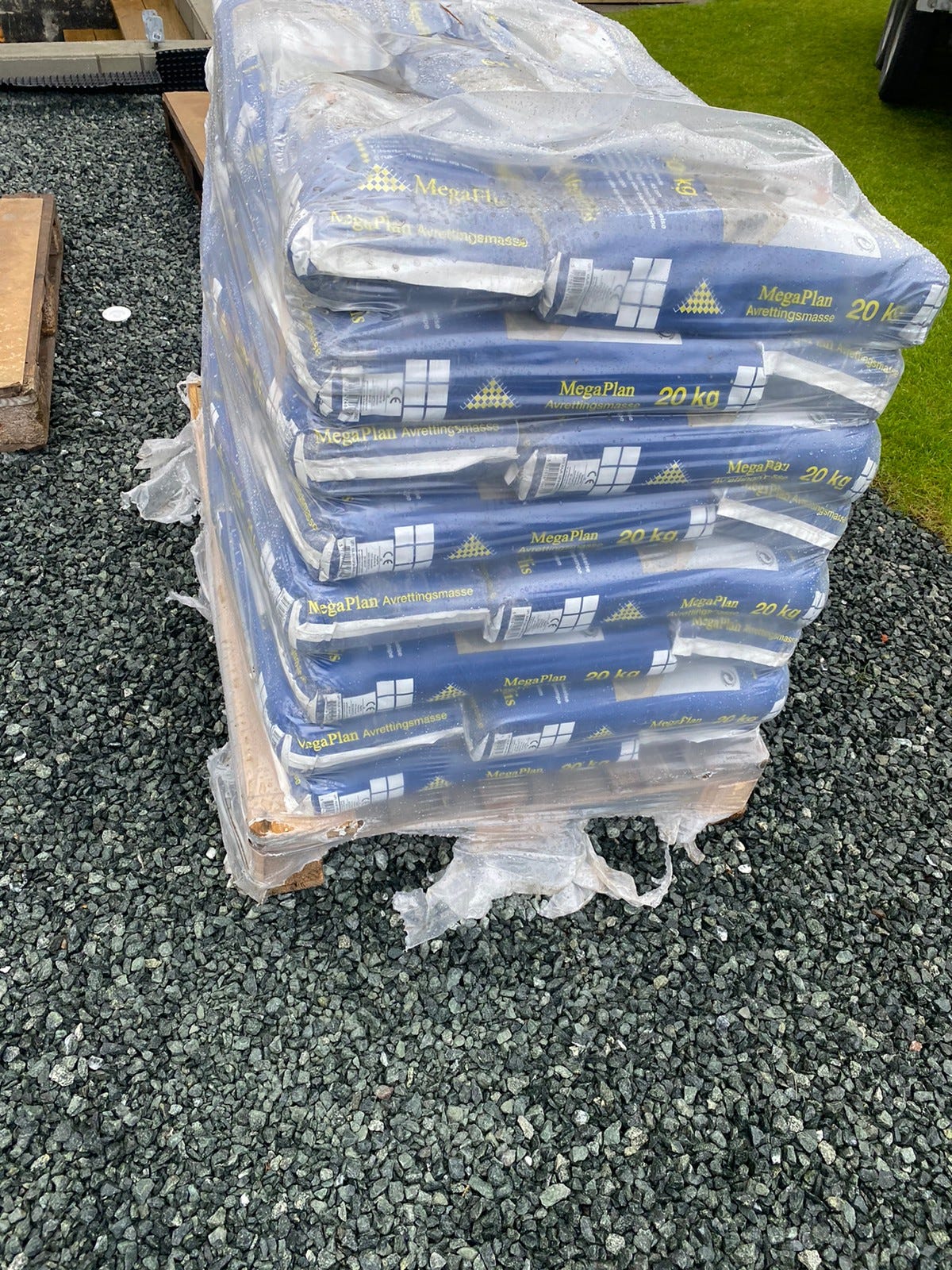 Megaplan avrettingsmasse | FINN.no