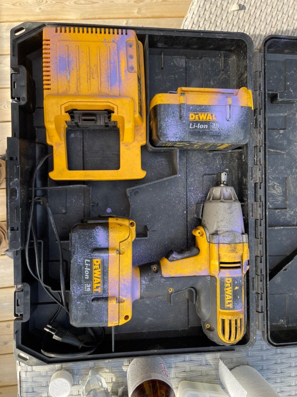 Dc800 DeWALT DC800 36V muttertrekker | FINN-torget