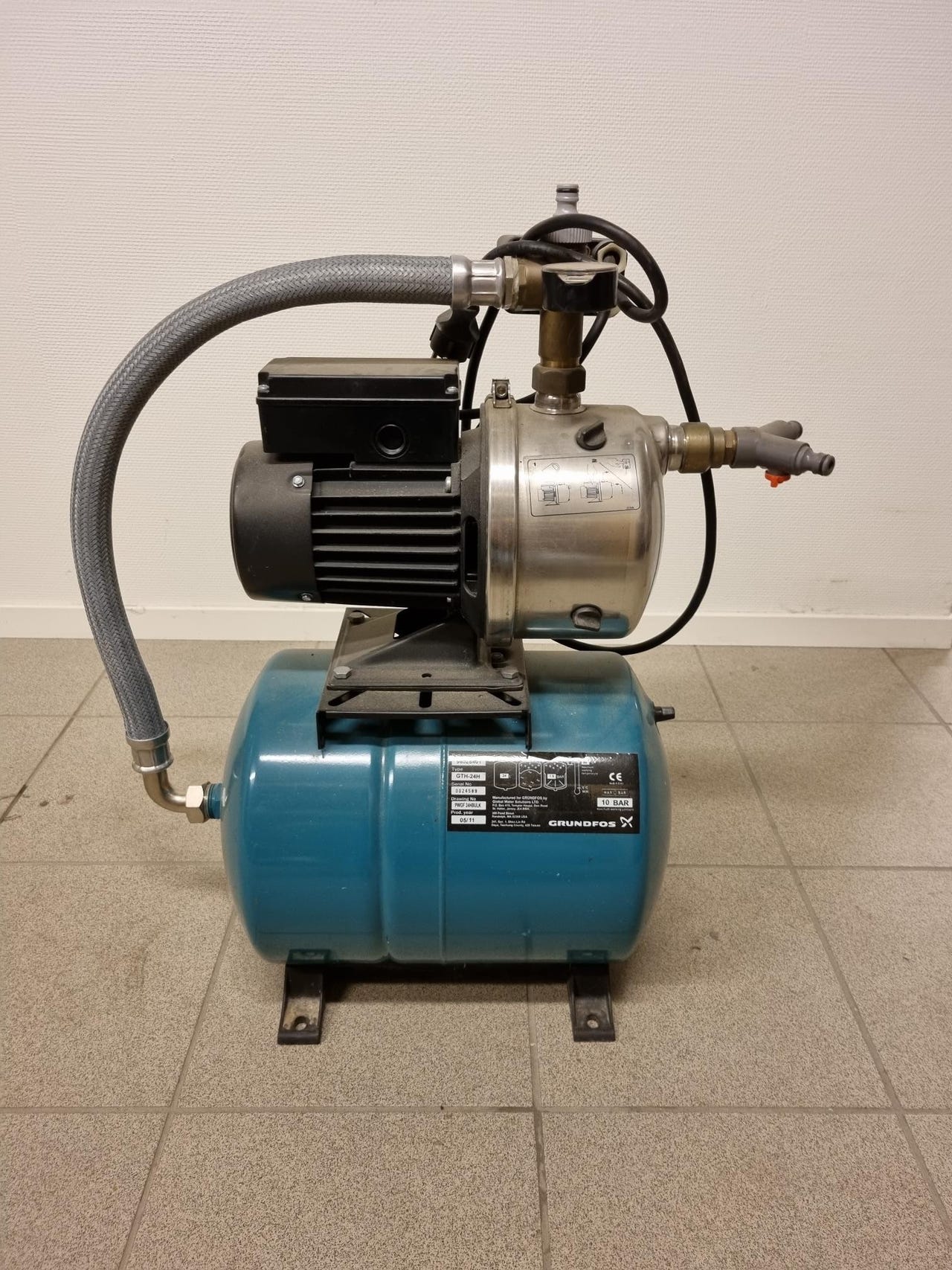 Grundfos GTH-24H vannpumpe / hyttepumpe med trykktank | FINN torget