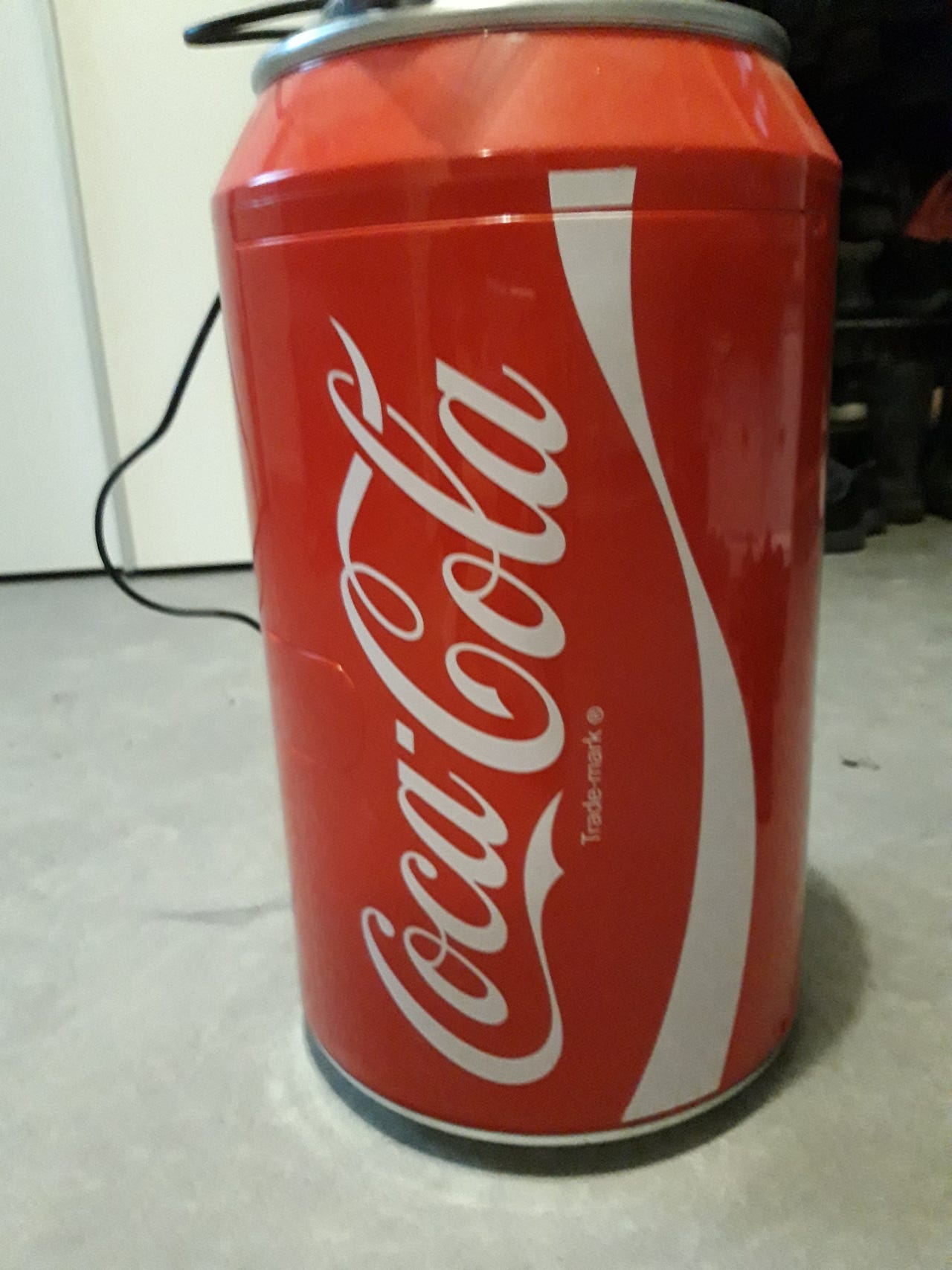Cola mini-kjøleskap selges | FINN torget