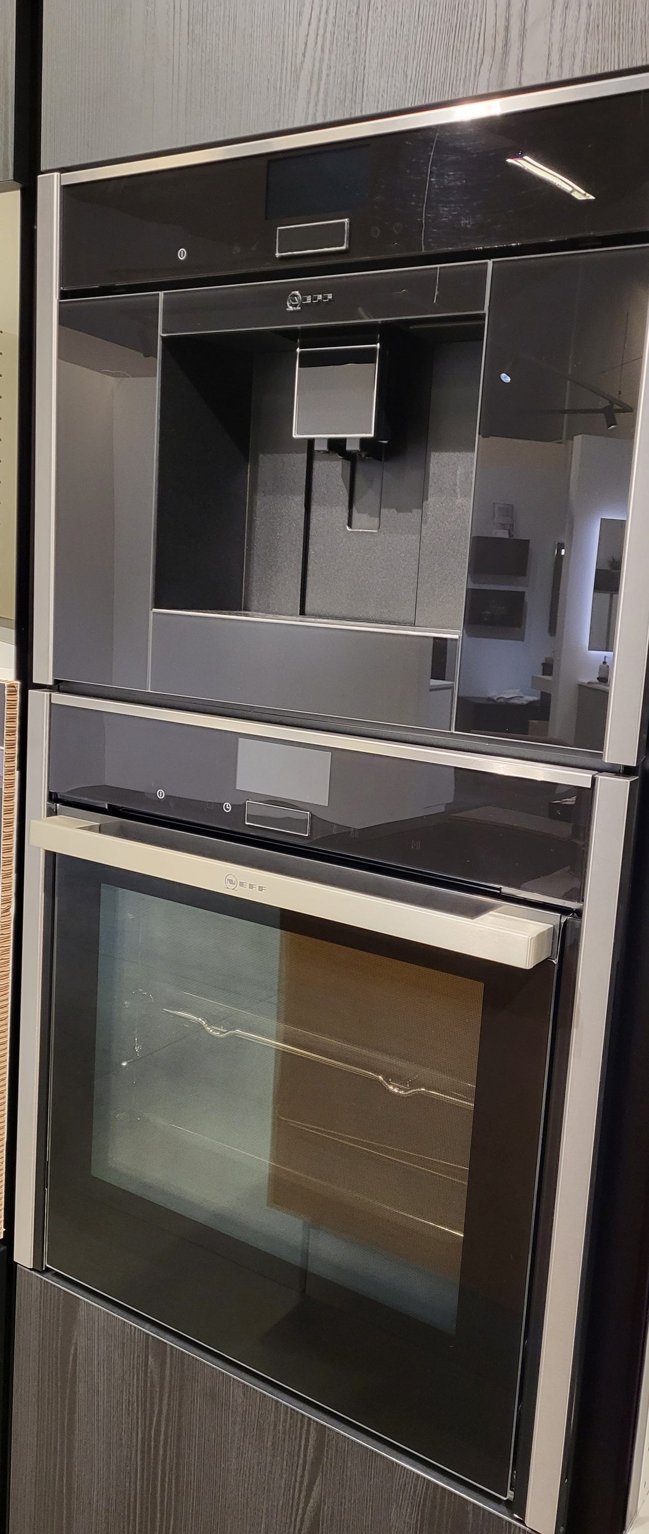 Neff kaffemaskin og ovn FINN