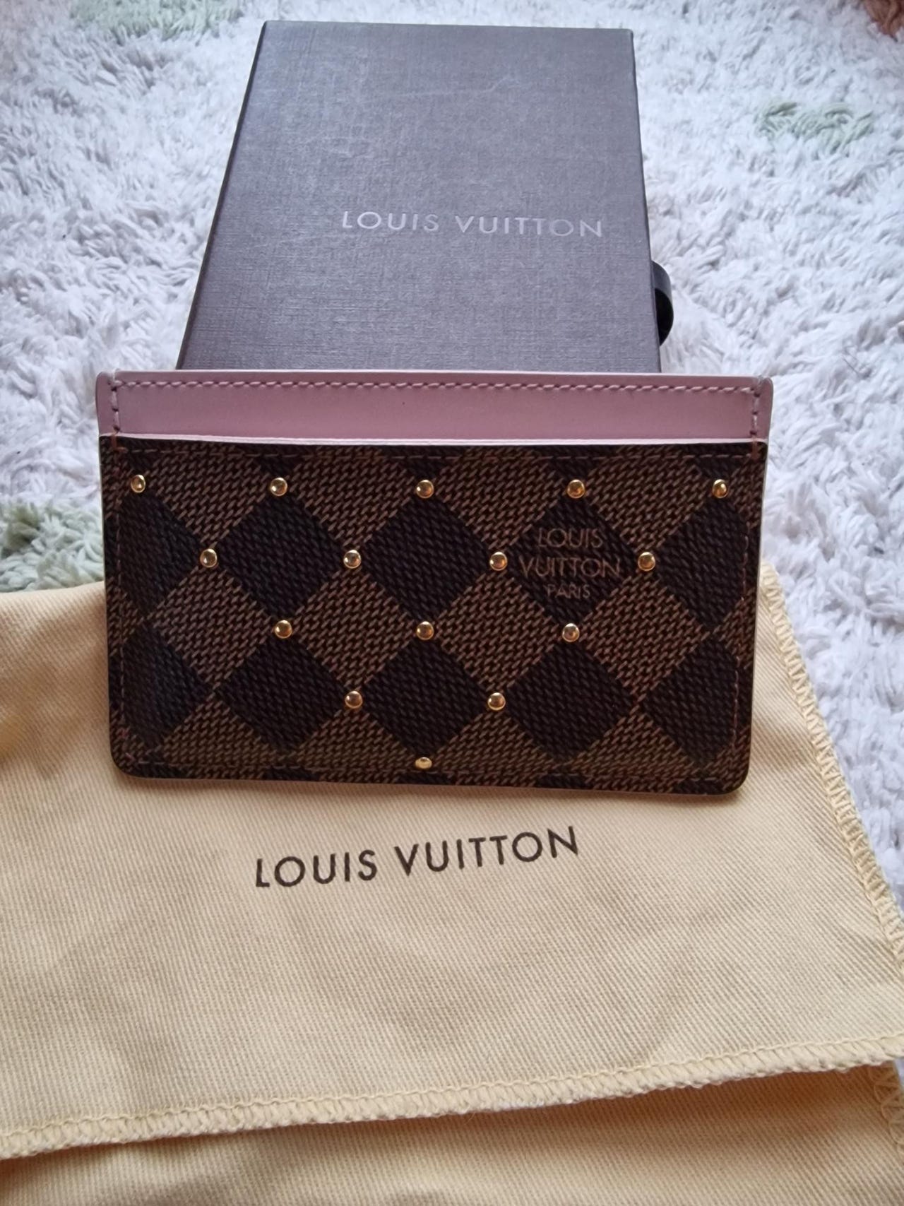 Kortholder fra Louis Vuitton | FINN torget