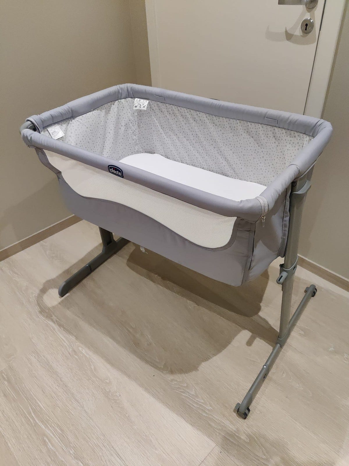 Sideseng Chicco Next2Me Bedside Crib FINN