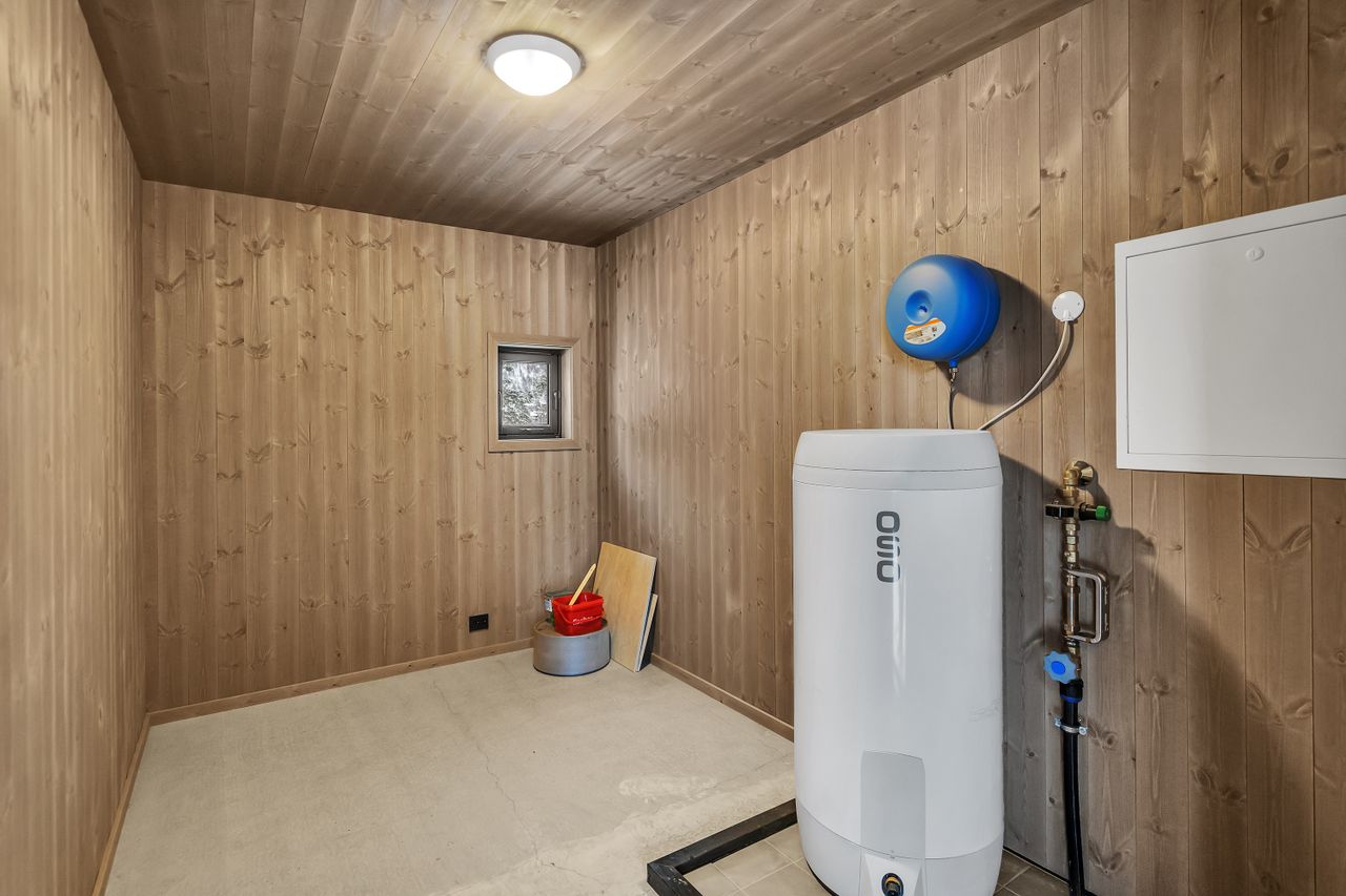 Image #35 Innholdsrik arkitekttegnet hytte på stor tomt - Smarthytte med varmepumpe