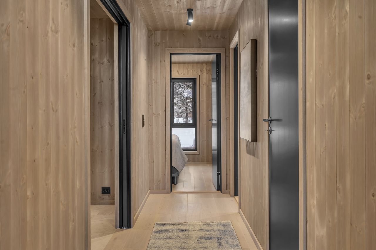 Image #30 Innholdsrik arkitekttegnet hytte på stor tomt - Smarthytte med varmepumpe