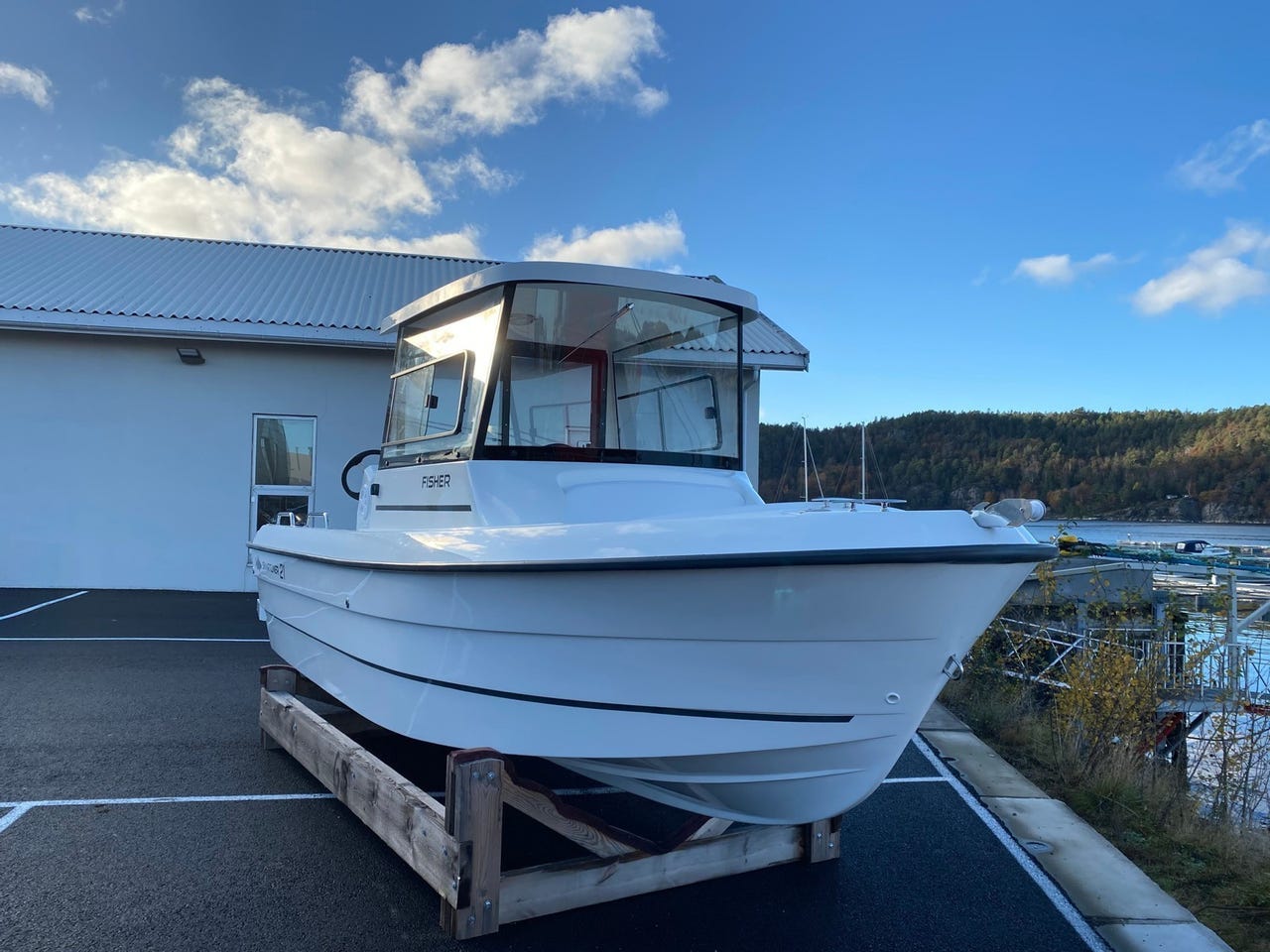 Smartliner 21 Fisher 2023 med Suzuki 70Hk kontakt oss for et tilbud