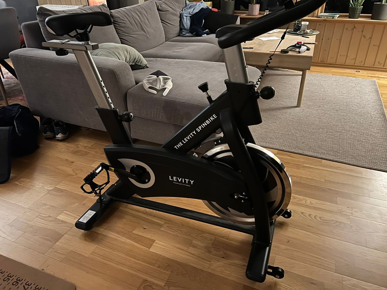 the levity bike