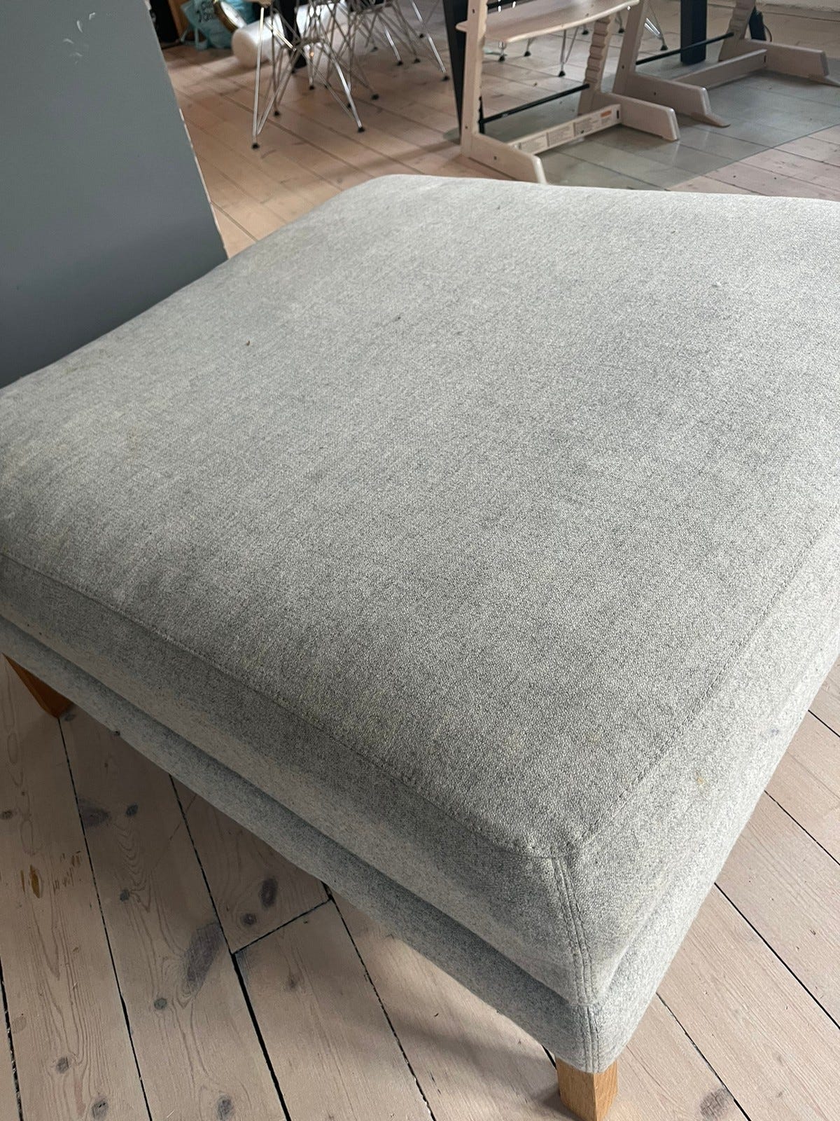 Bolia puff Qual stoff FINN