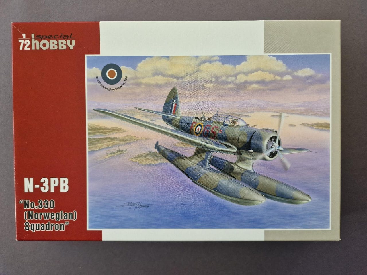 Norsk 1/72 Northrop N3PB (330 skvadron) modellbyggesett | FINN torget