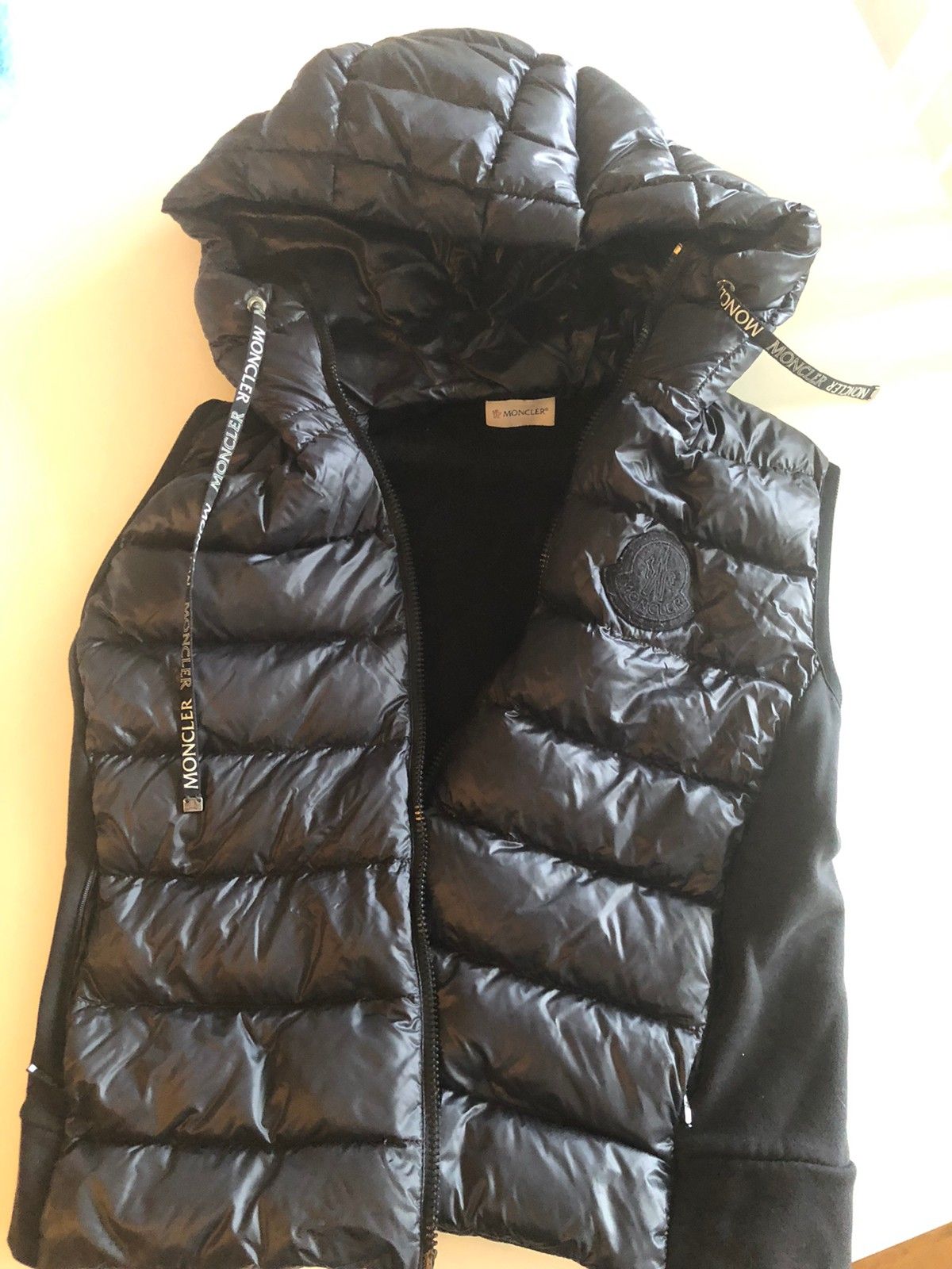 Moncler boblevest shop