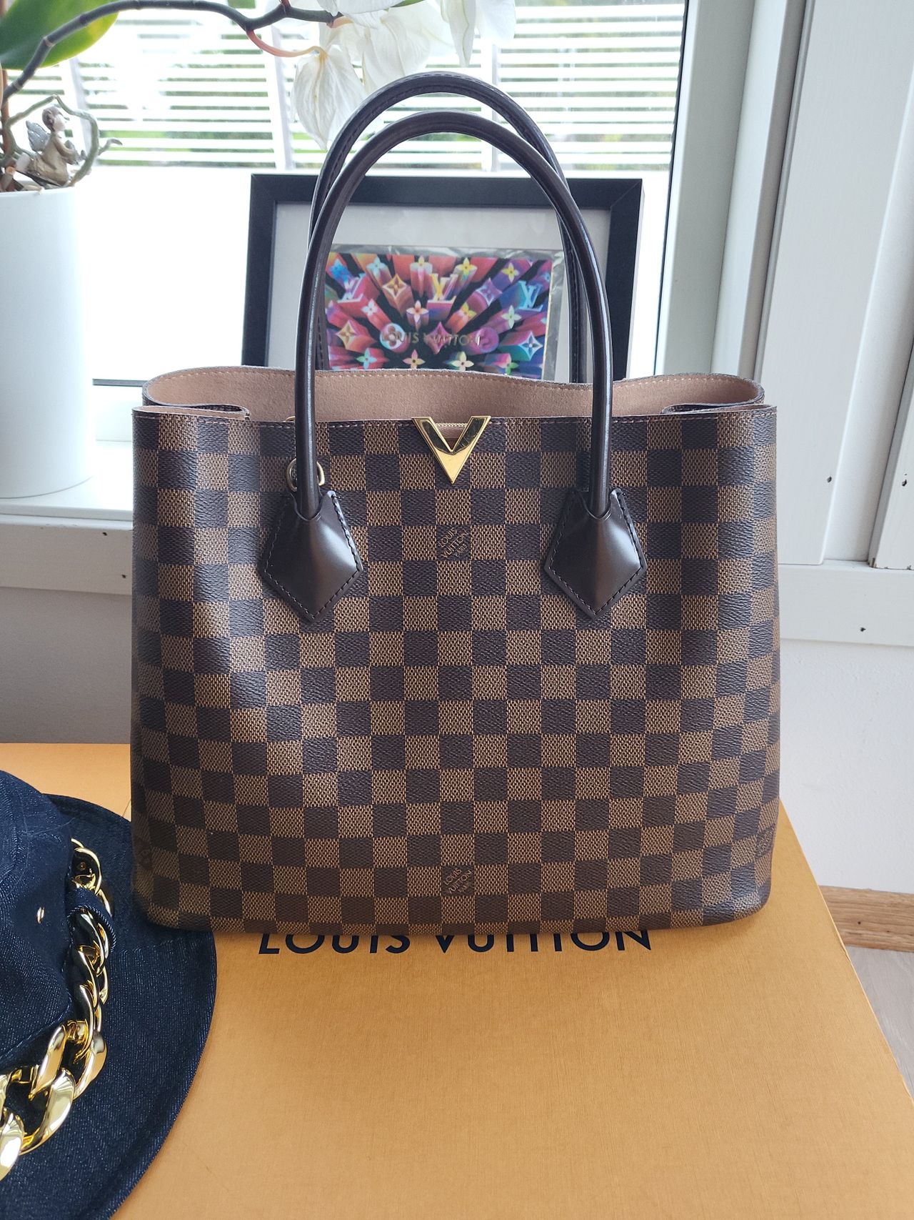 Louis Vuitton Kensington til salgs