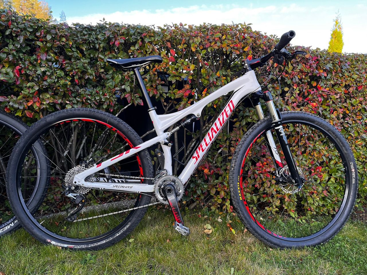 specialized epic expert carbon