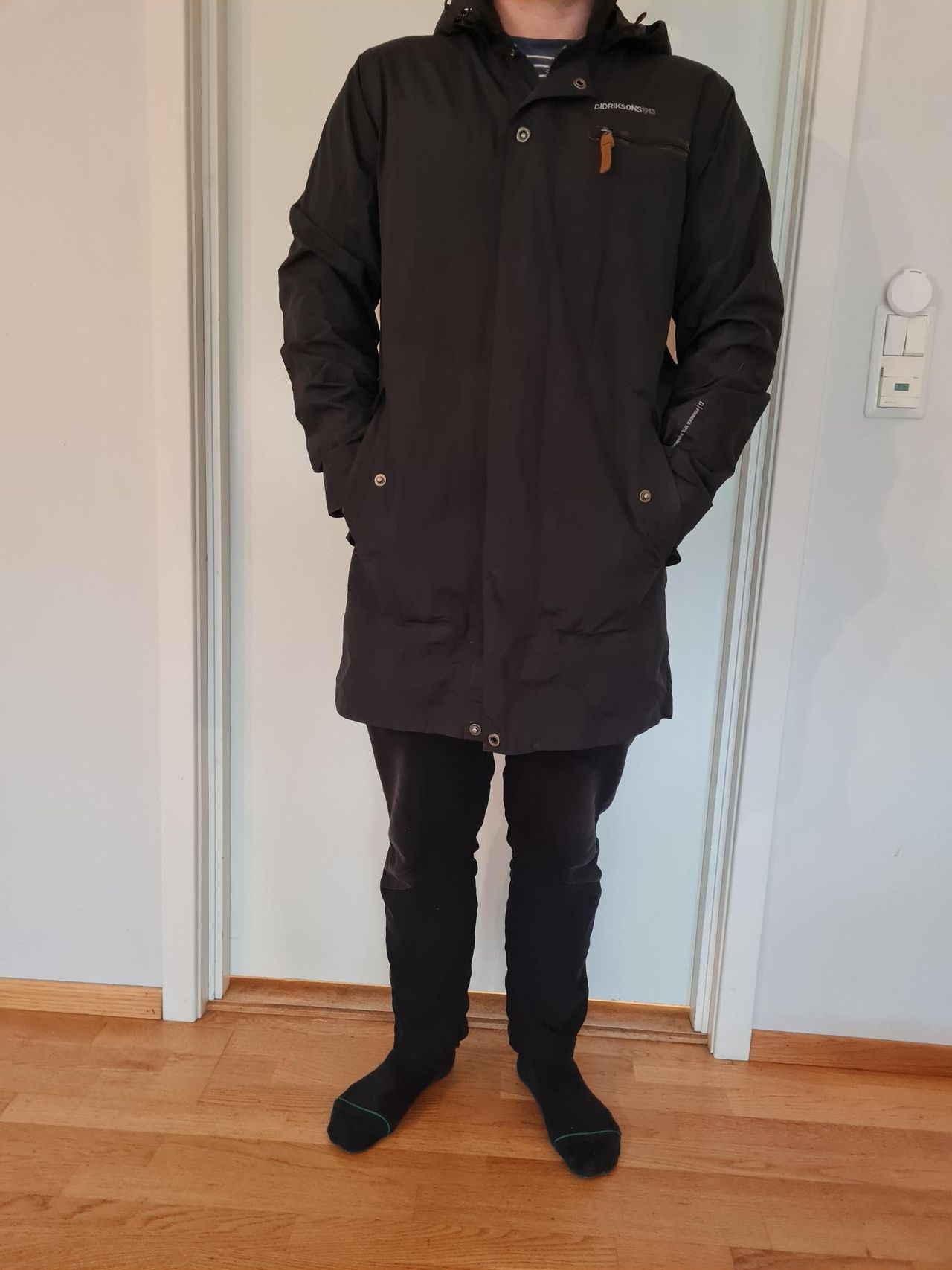 Didriksons Trond trench coat str. Medium FINN torget