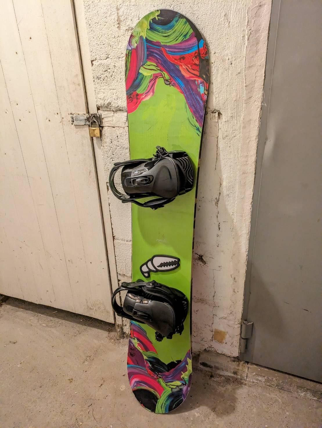 Ride OMG snowboard i svært god stand med K2 bindinger og praktisk