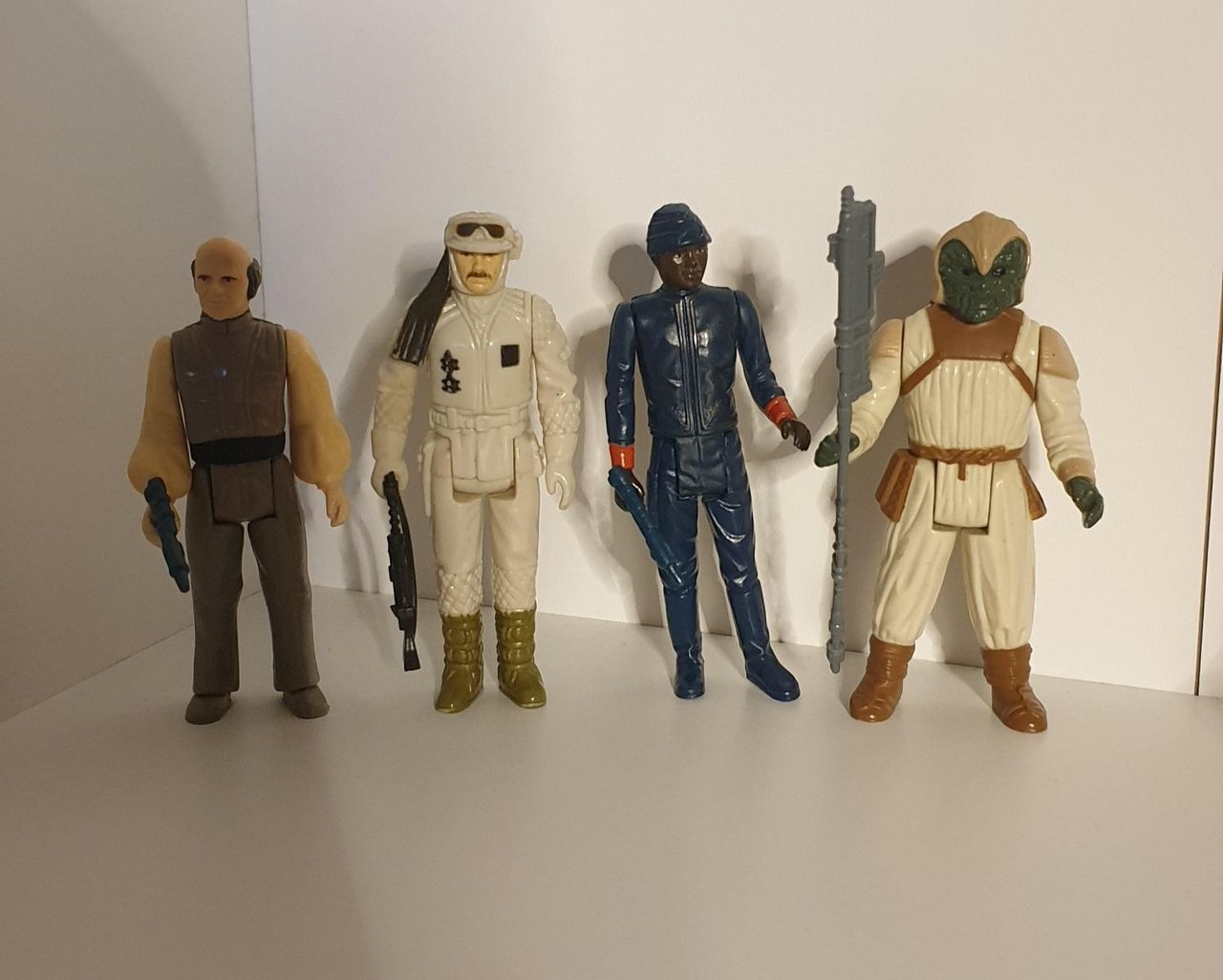 Komplette Vintage star wars figurer 1977-85 | FINN torget