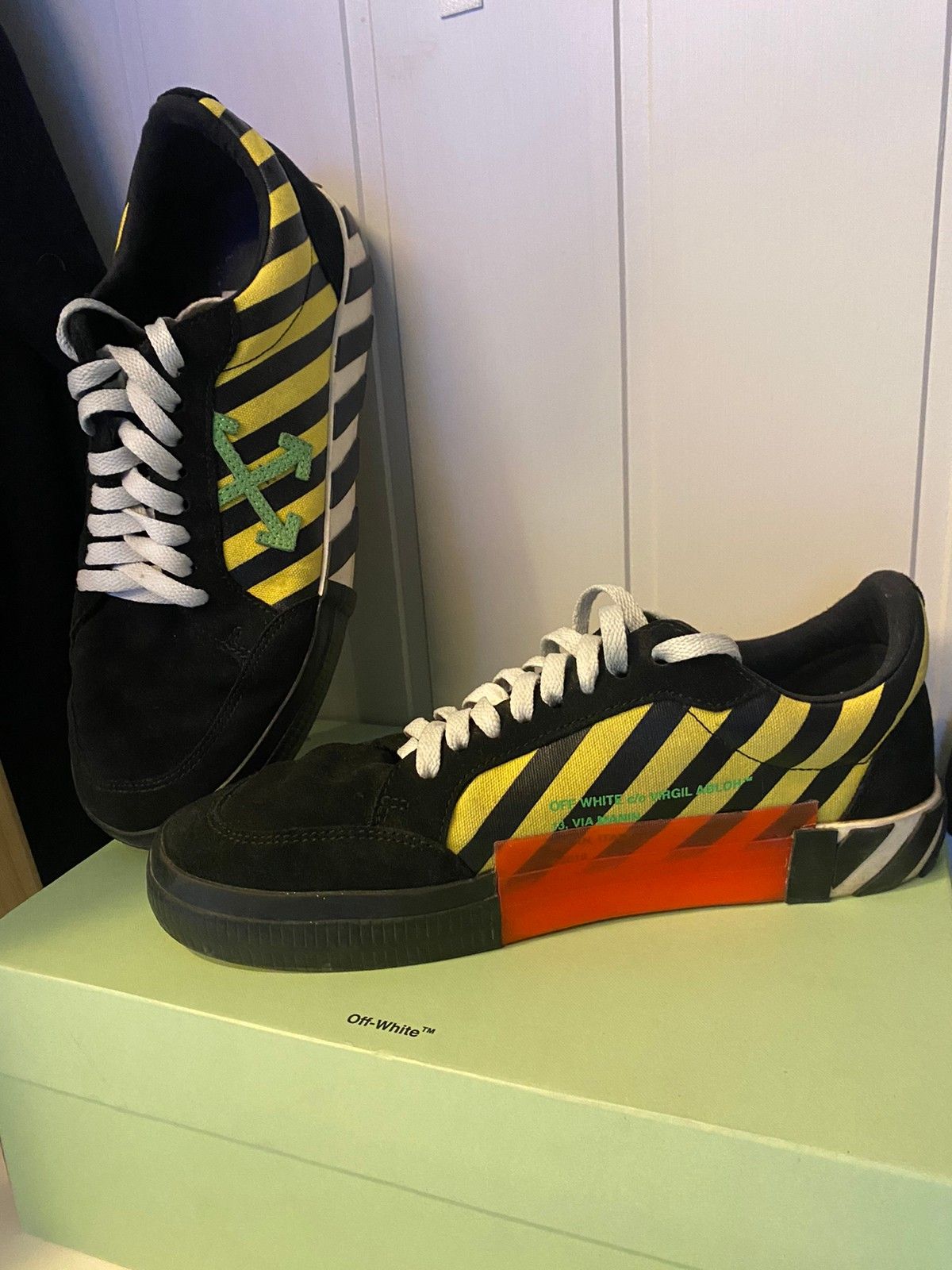 Off white vulc hot sale low black yellow green