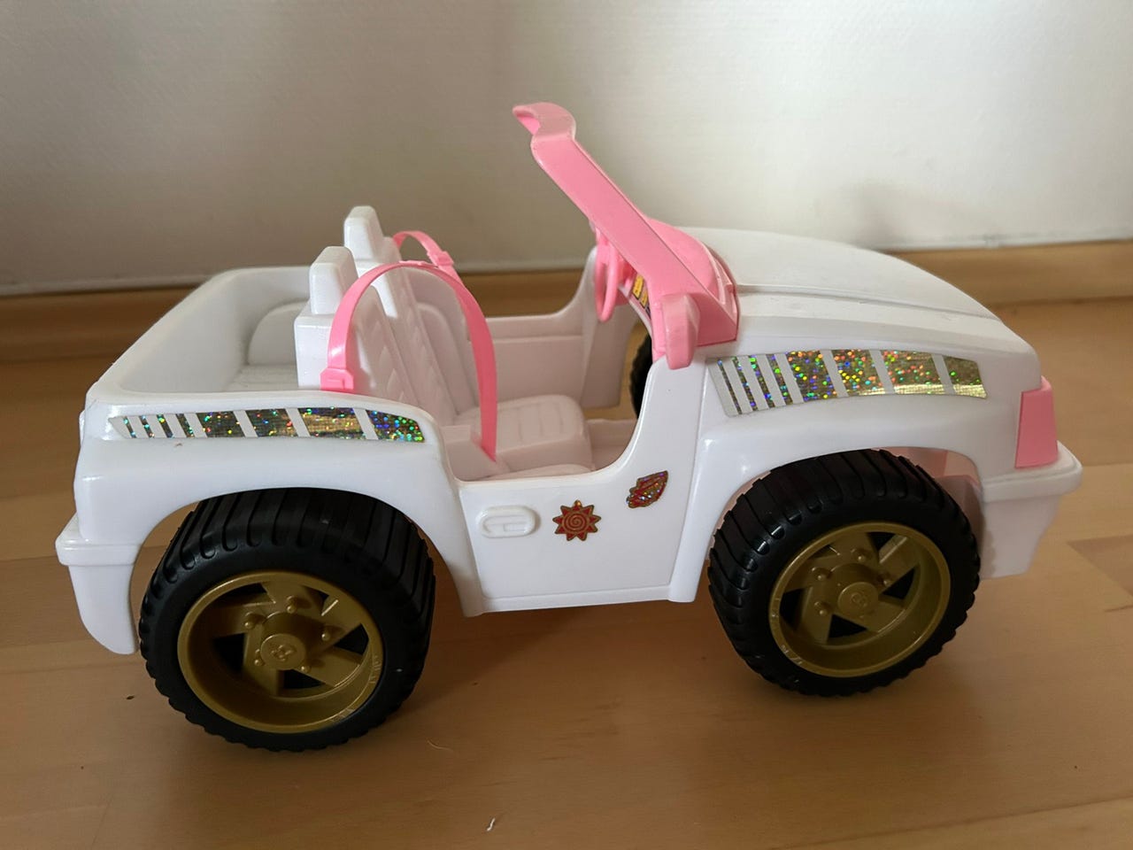 Vintage Barbie-jeep fra 90-tallet FINN-torget