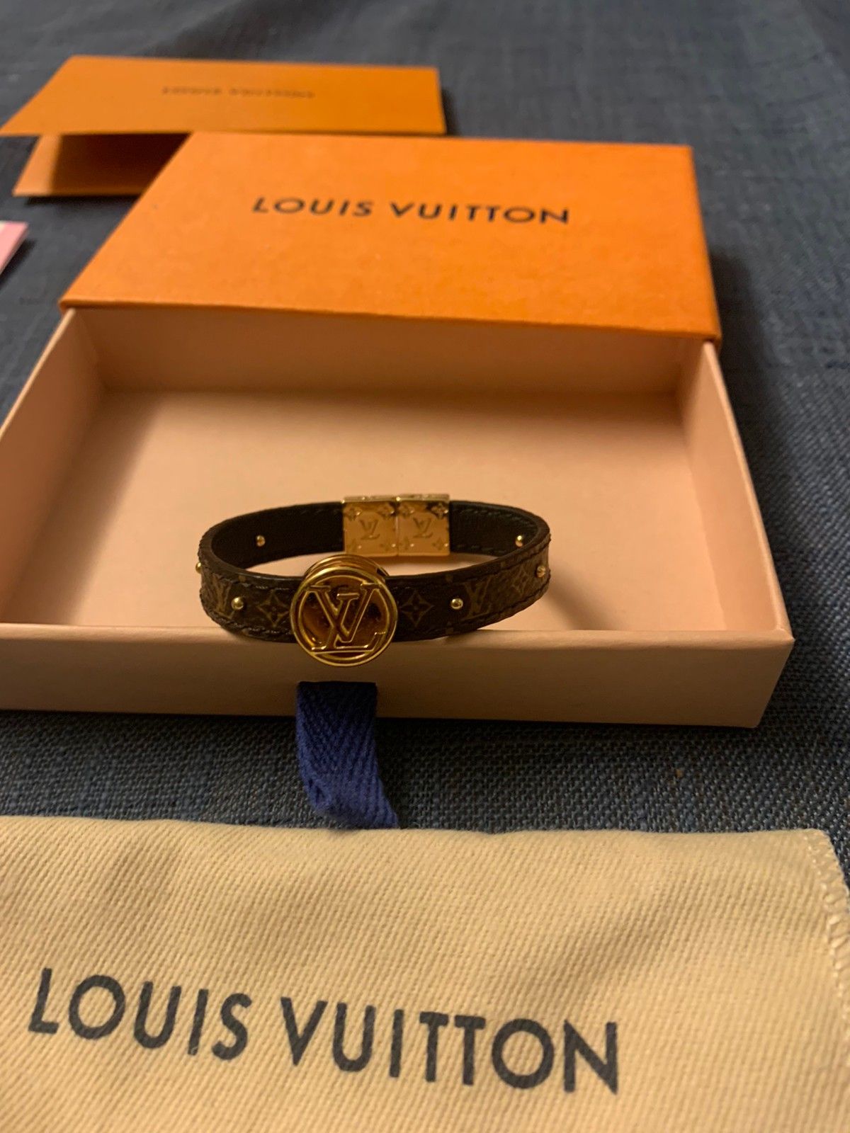 Reversible Louis Vuitton armbånd
