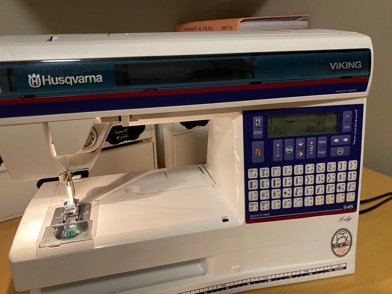 Husqvarna viking Lily 545 FINN