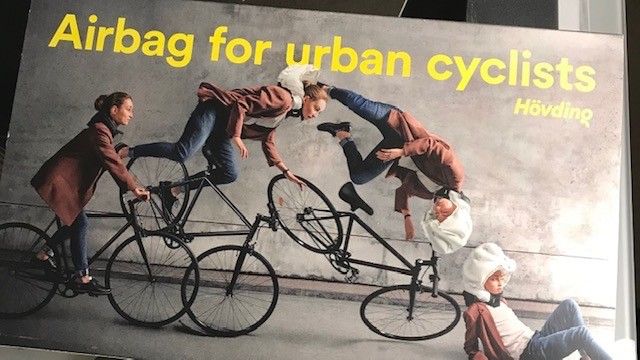 Airbag for urban store cyclists