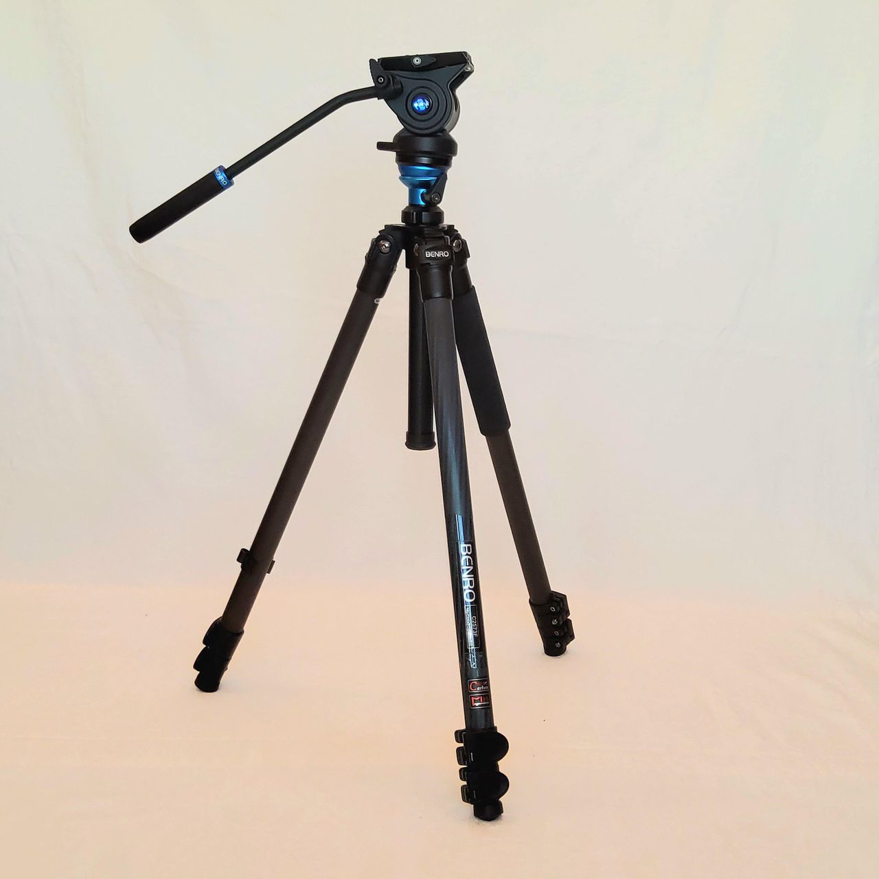 Benro C2573F 3-Section Carbon Fiber Flip Lock Tripod Legs and S4