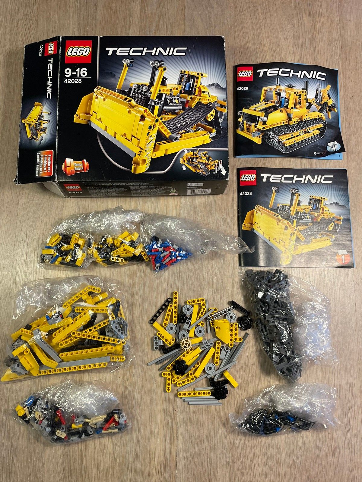 Lego Technic 42028 Bulldozer | FINN torget