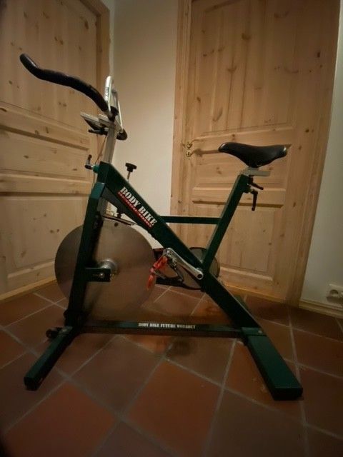 Instyle aerobike sales v850 review