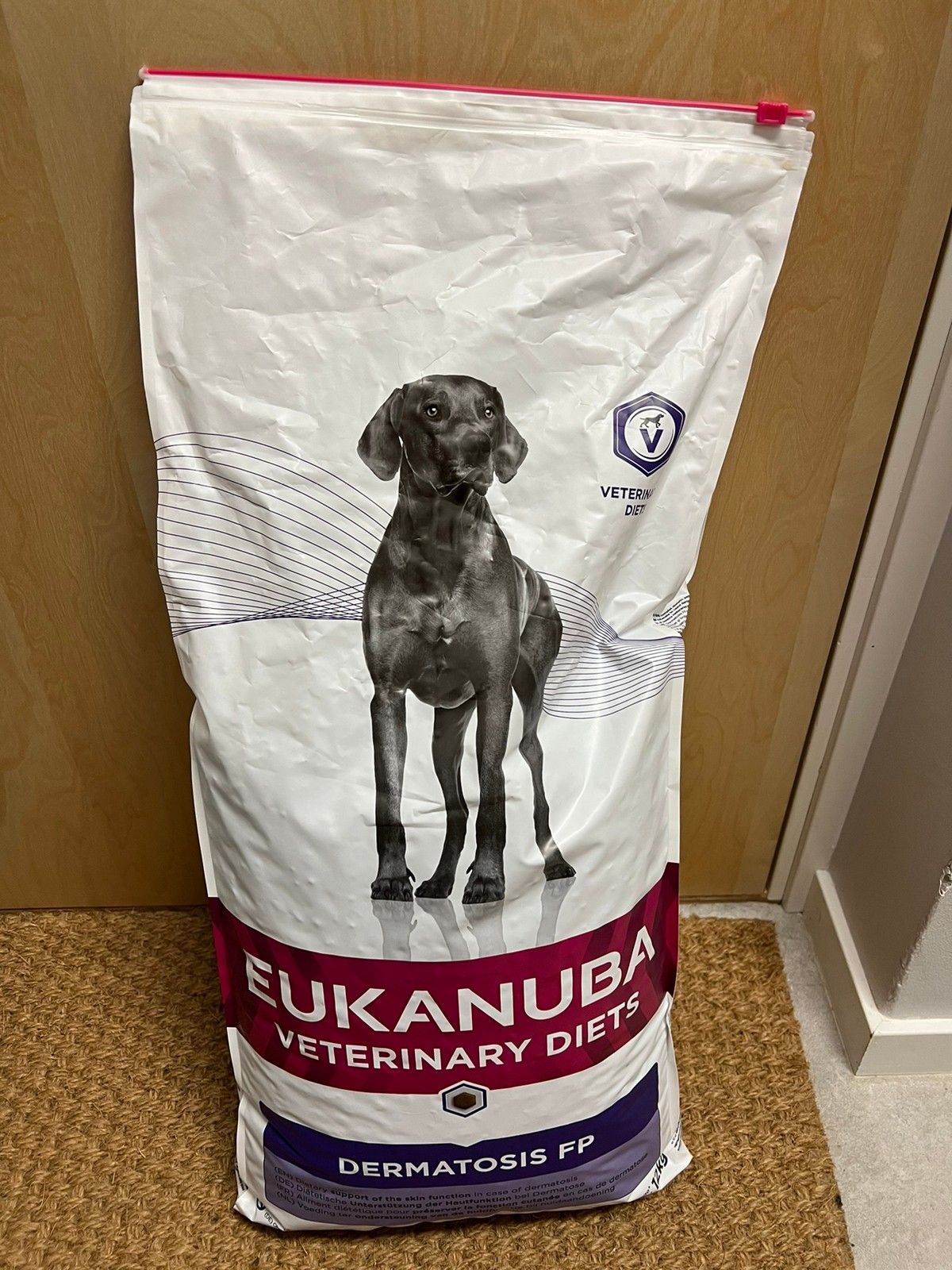 Eukanuba veterinary dermatosis outlet fp