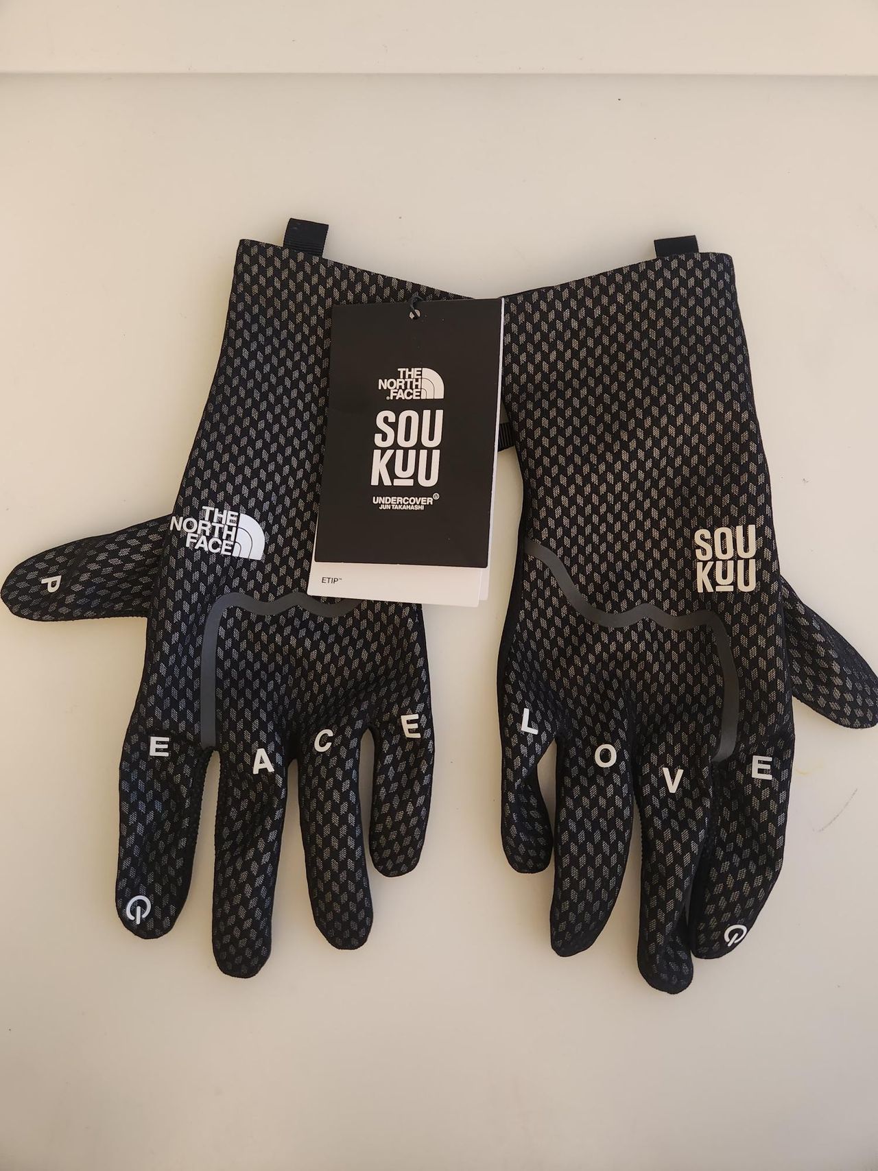 THE NORTH FACE X UNDERCOVER SOUKUU ETIP™ GLOVES | FINN torget