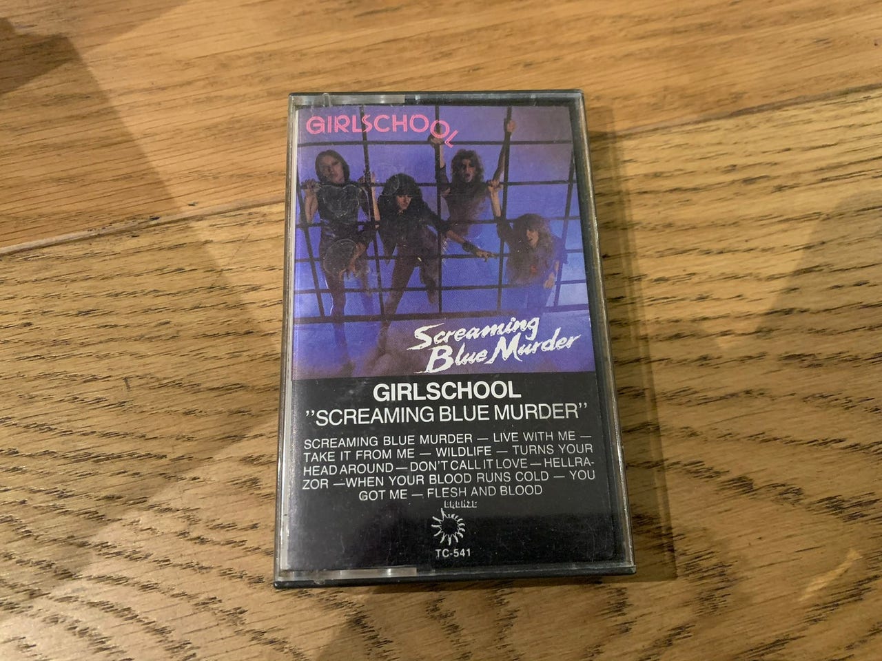 Girlschool – Screaming Blue Murder (1982) | FINN-torget