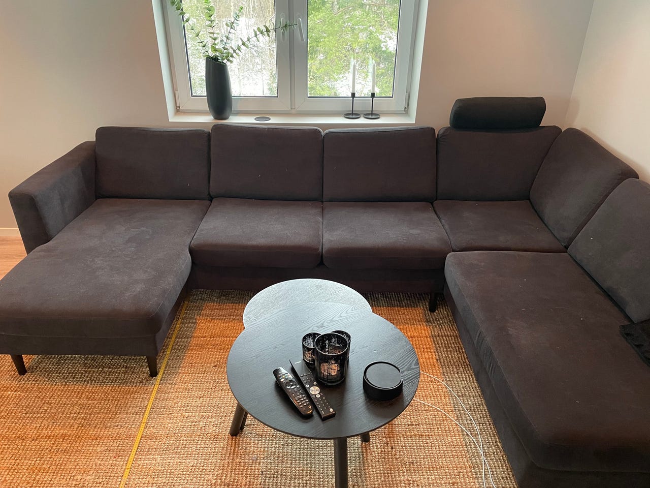 Flott MALTE hjørnesofa med sjeselong selges billig FINN