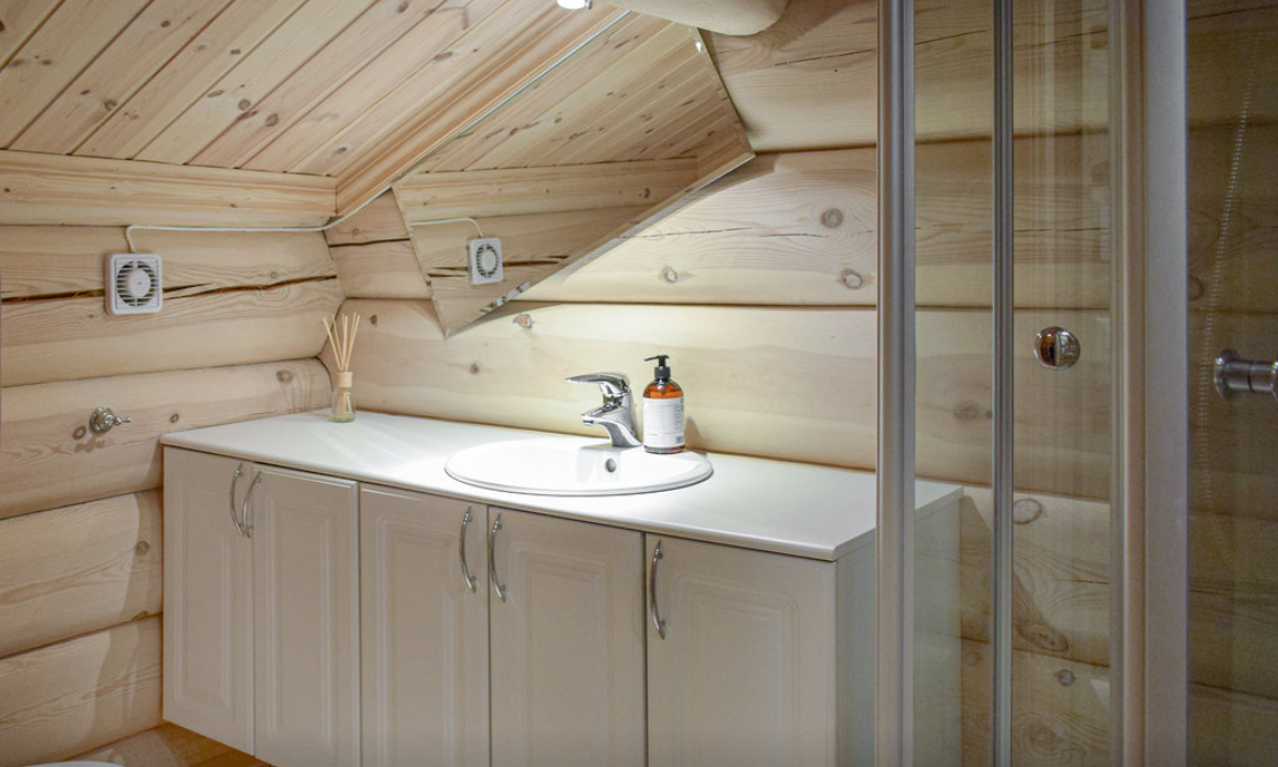 Bad oppe Galleribilde