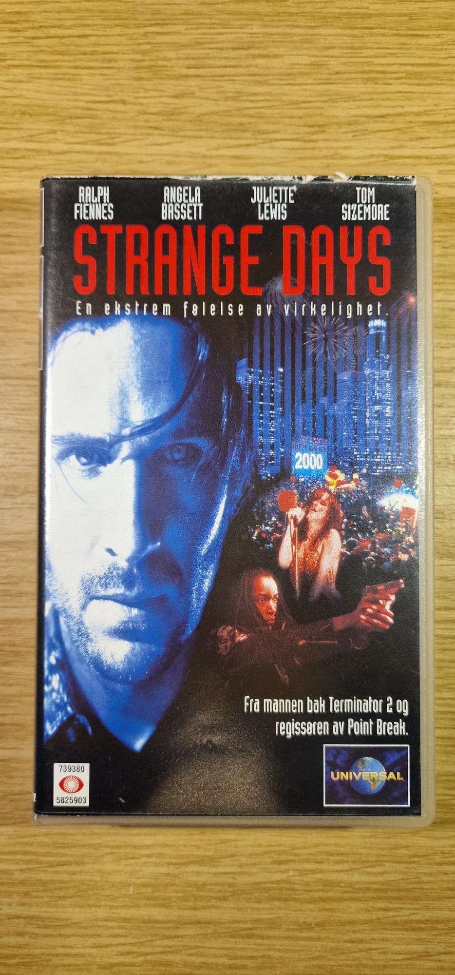 Strange Days (1995) VHS Film | FINN torget