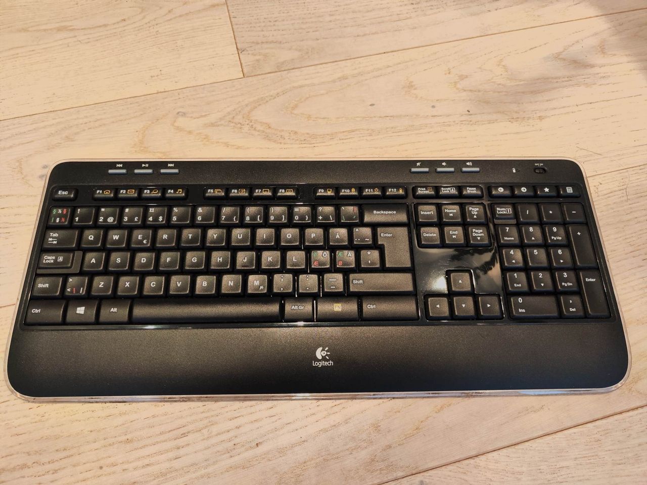 Logitech K520 Tastatur FINN