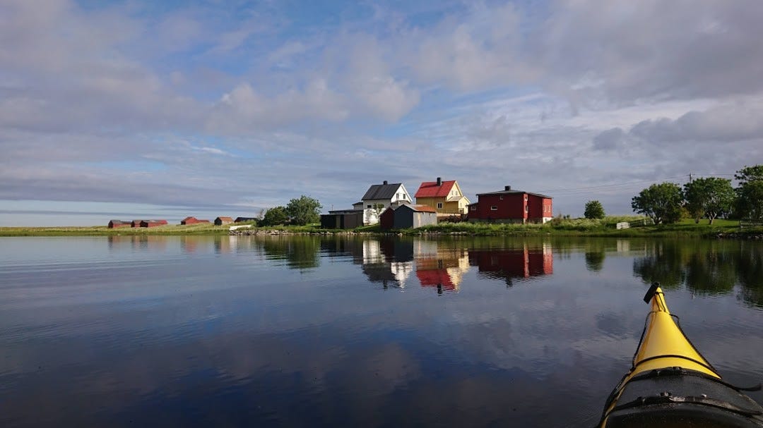 Morgenstund på Stortjønna, rett bak huset Galleribilde