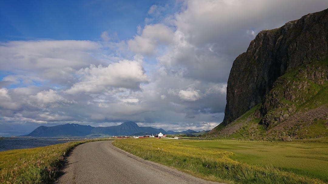 Hannehuset ligger nest ytrast på Eggum! Galleribilde