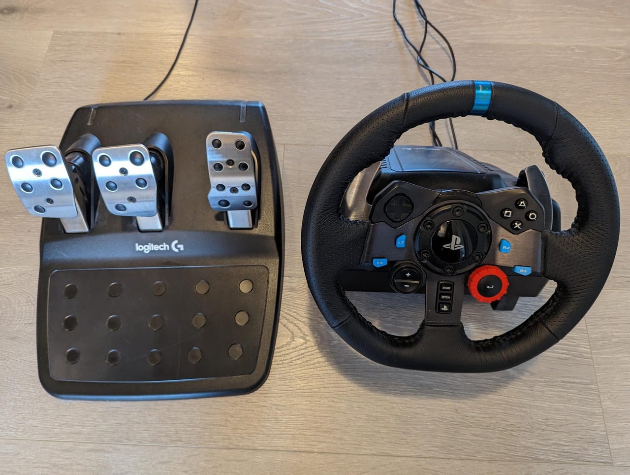 Logitech G29 Ratt og pedaler FINN