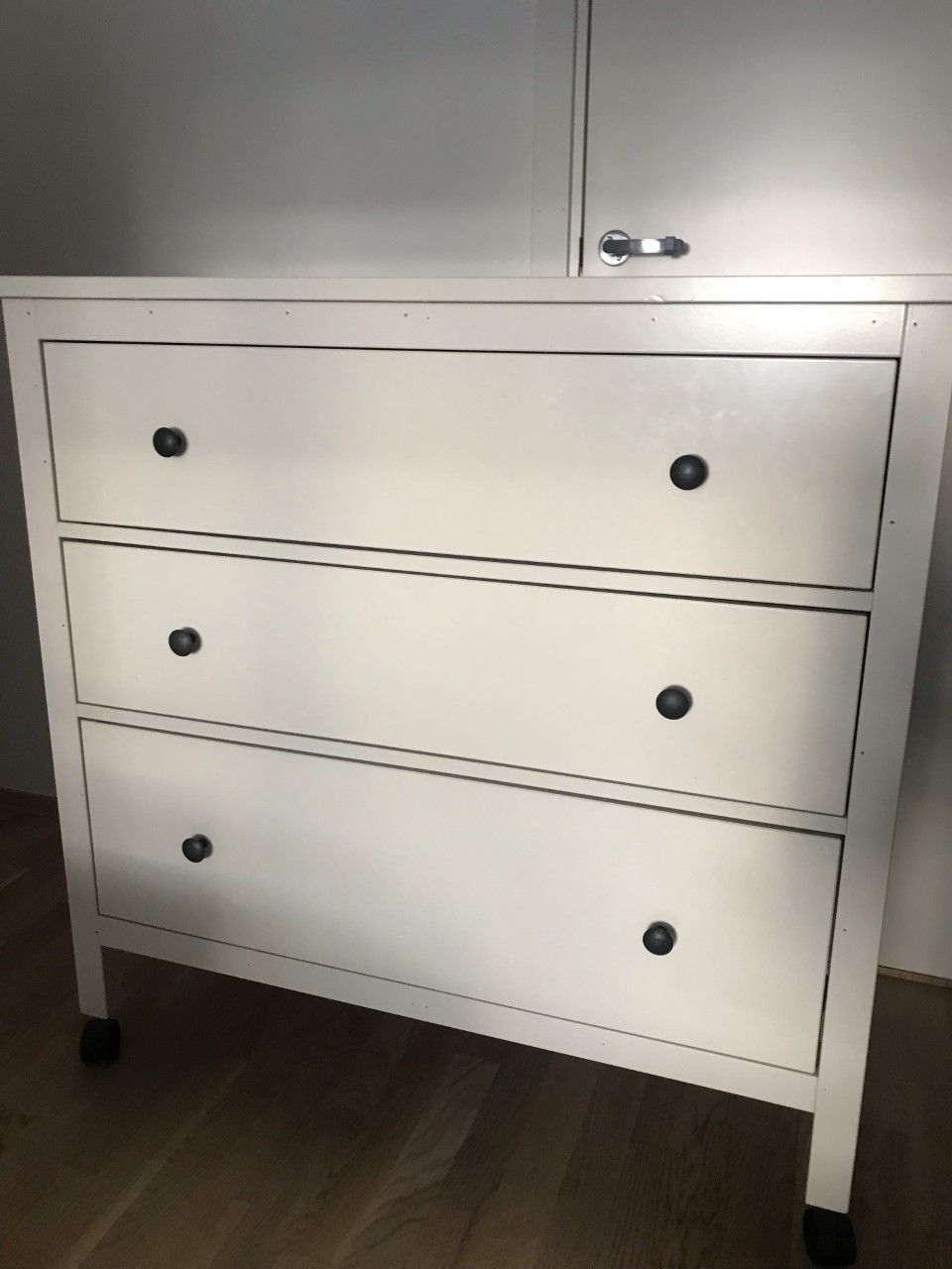 HEMNES Kommode Med 3 Skuffer Hvit Beis FINN Torget