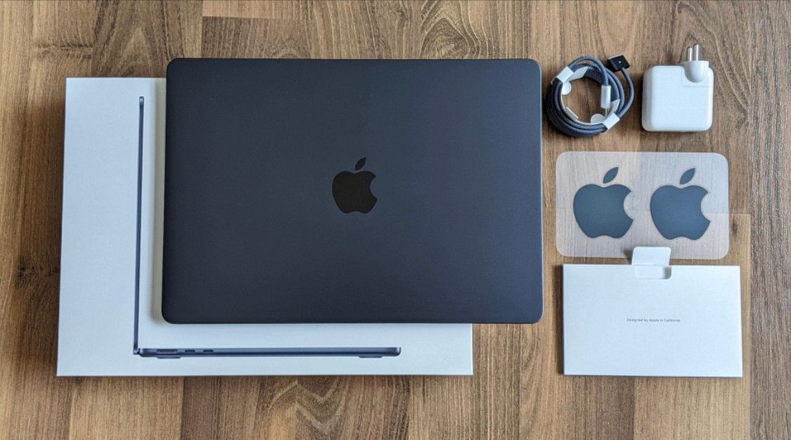 Apple MacBook Air M2 2022 8/512GB - Midnight - lite brukt | FINN 