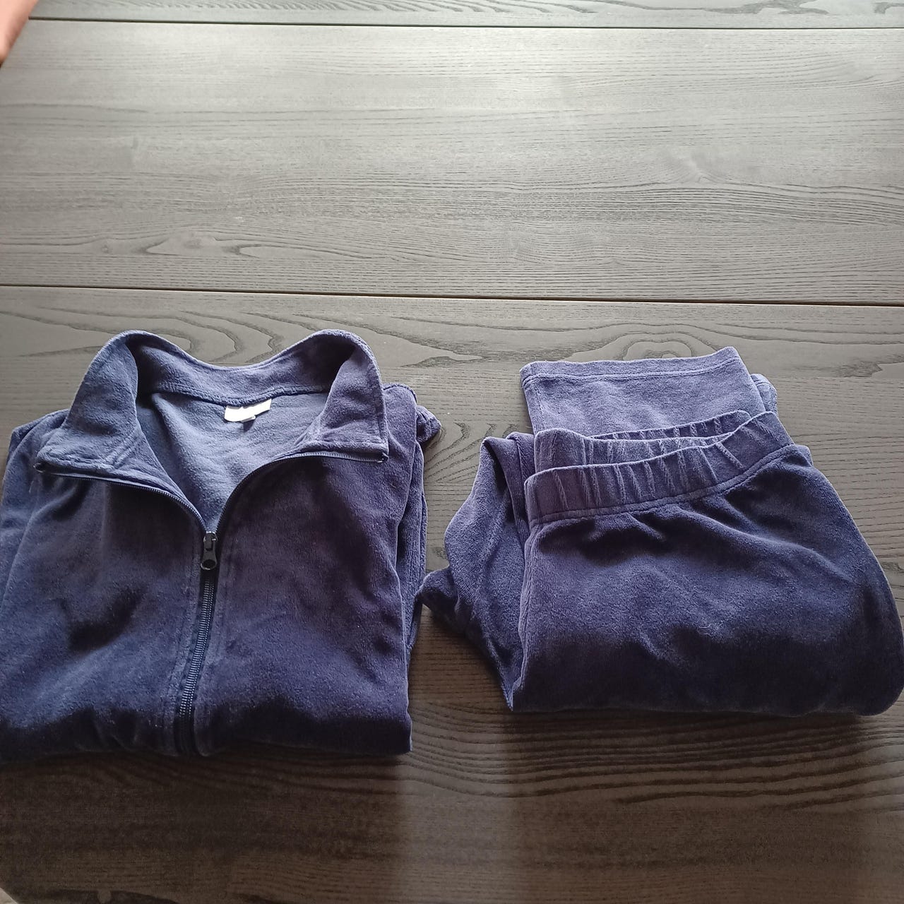 Kosedress i velour FINN