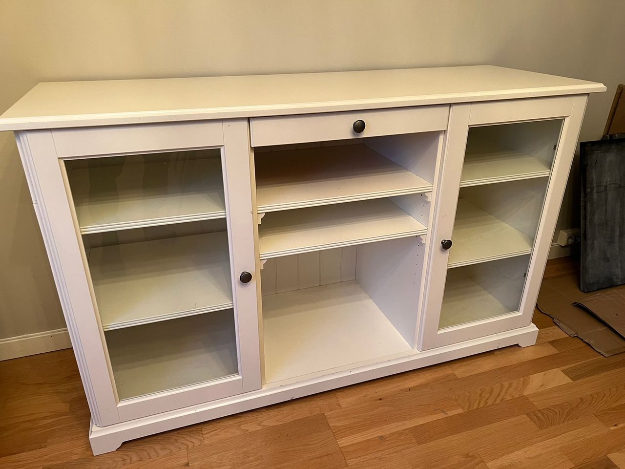 Ikea Liatorp skjenk FINN